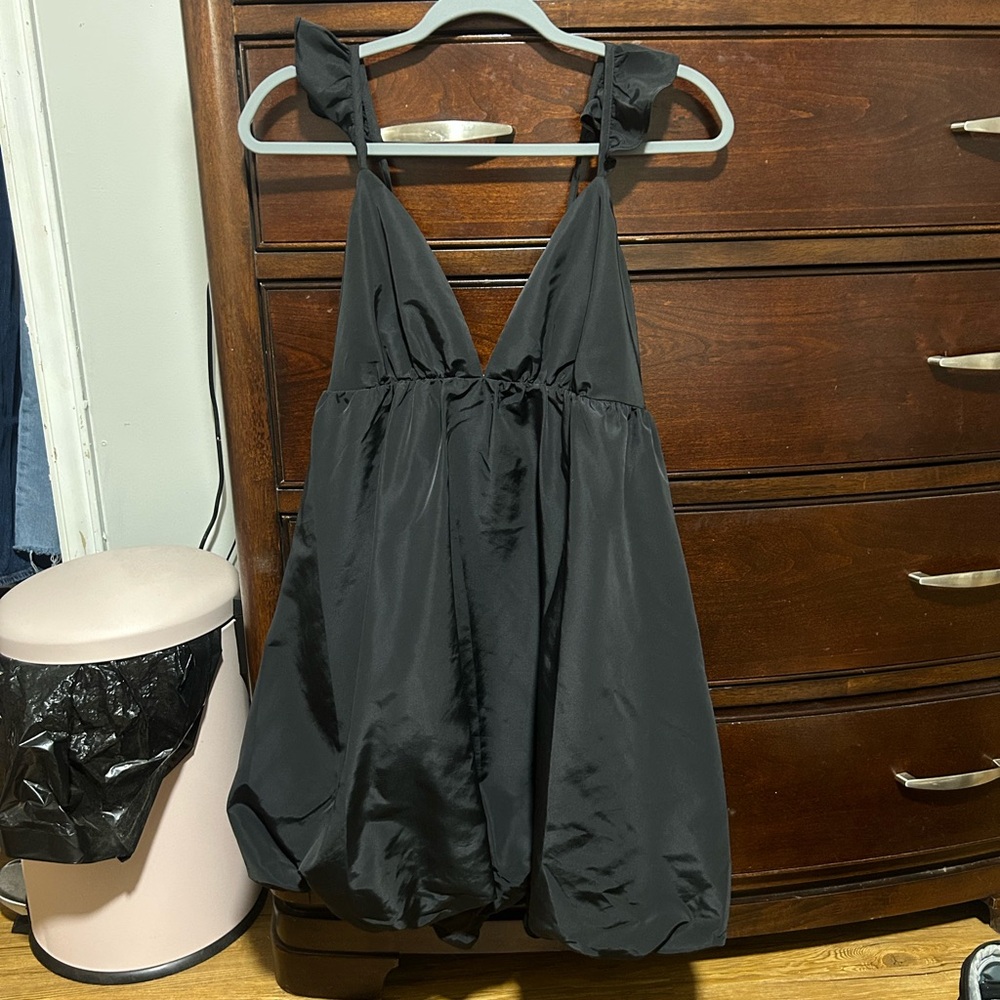 Elegant Black Mini Dress